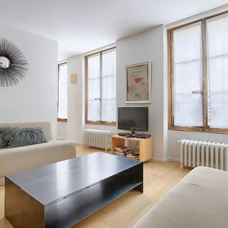 Daire Magnificent Montaigne Elysee *